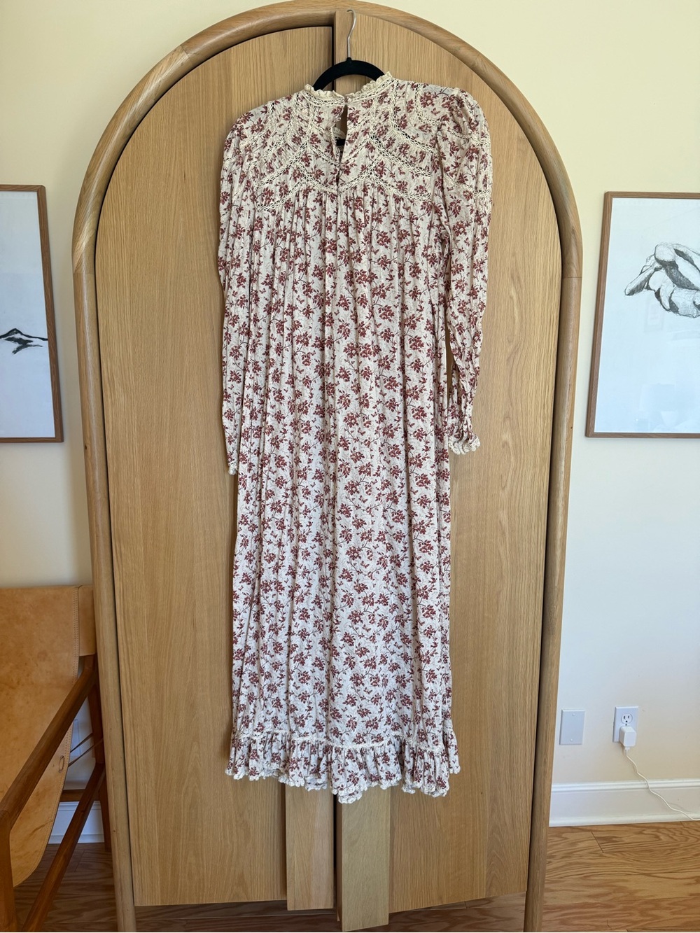 Doen Cream Midi Dress with Burgundy Floral Lace - Picture 3 of 5